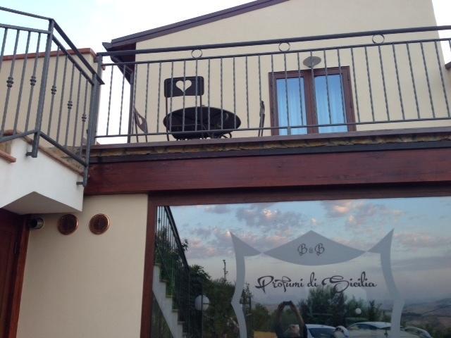 B&B Profumi Di Sicilia Сан Каталдо Екстериор снимка